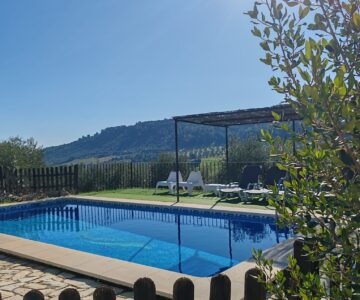 PISCINA SIERREZUELA DICIEMBRE